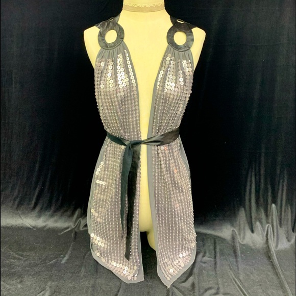 Tops - Gorgeous grey sequinned tunic with velvet detail